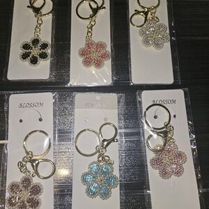 Bundle Of  6 Gold-Plated Pink Crystal Flower Keychain